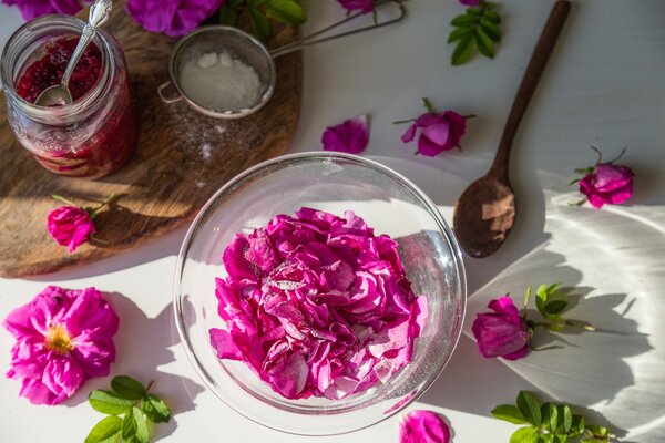 Roses parfum&eacute;es, Confiture de roses, roses parfum&eacute;es, roses comestibles